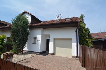 Dům 6+1 se zahradou v Újezdě na Lesy - 19