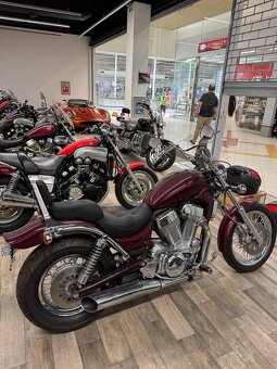 Koncici vystava moto  v Tesco -Shopland Opava-slevy do 14.8. - 19