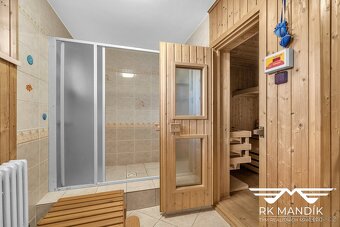 Prodej rodinného domu s garáží dílnou a zahradou - Praha - K - 19