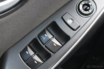 Hyundai i30 1,4 CVVT NOVÉ V ČR,TRIKOLOR,2012 - 19
