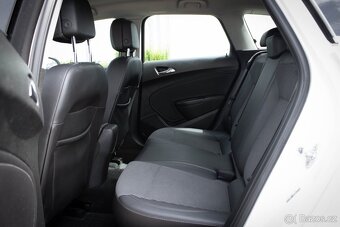 Opel Astra Sport Tourer 2.0 CDTI 121kw / AJ NA SPLÁTKY/ - 19