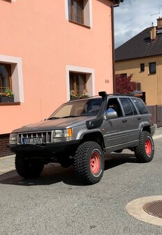 JEEP GRAND CHEROKEE ZG 5.9 - 19