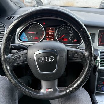 Audi Q7 3.0 TDI • 7 míst • S-line • Servisní kniha  ???? 24 - 19