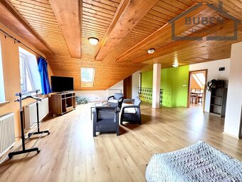 Penzion se skladem,  dvougaráží, dětským hřištěm a parkovací - 19
