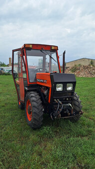 malotraktor MT 8 150 s kabinou - 19