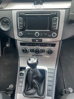 VW Passat B7 Variant - 19