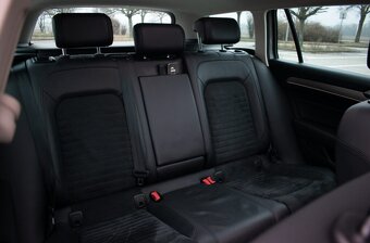 Volkswagen Passat Variant 2.0 BiTDI 240k Highline 4MOTION - 19