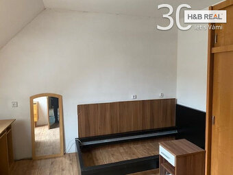 Prodej rozestavěného rodinného domu Huslenky - 19