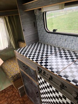 Karavan Kip 330 - 19