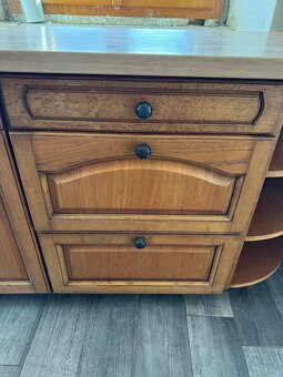 Krásná rustikální dubová linka se spotřebiči, 5447 - 19