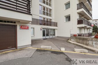 Prodej bytu 2+1, 52 m2 + balkón 10 m2, Praha 5 Hlubočepy, u - 19