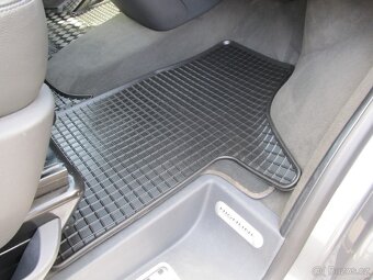 Volkswagen Multivan 2.0 TDI 132kw DSG 4x4 HIGLINE - 19