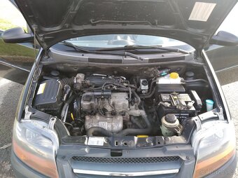 Chevrolet Kalos 1.2i pětidveřový. - 19