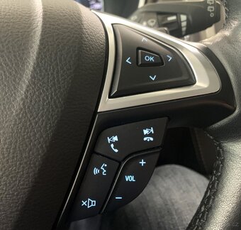Ford Mondeo Vignale 2,0Ecoblue AWD AT, ČR - 19