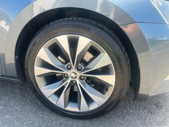 Škoda Superb 3 Combi 2.0Tdi 110kw DSG - 19