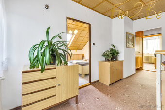 Prodej krásného domu 4+1, 253 m2 se zahradou 523 m2, Neznašo - 19