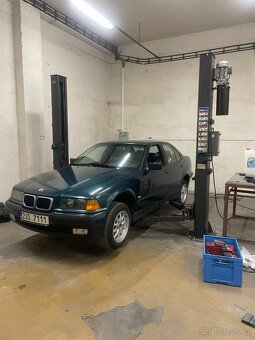 BMW E36 1.8i M43B18 - 19