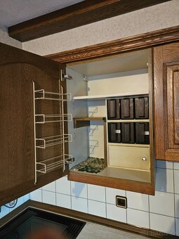 Masivní kuchyňská linka z Německa se spotřebiči - 19