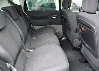 Renault Scénic 1.6i PANORAMA - 19