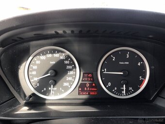 BMW 530XD 170kW kombi 4x4 - 19