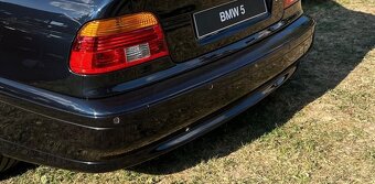 BMW e39 Nárazníky (facelift) + dverové lišty ///M packet - 19