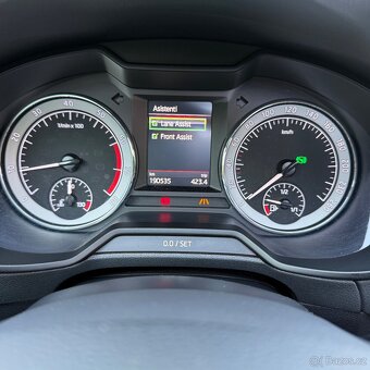 ŠKODA OCTAVIA  3 STYLE facelift Kombi benzin PANO DSG - 19