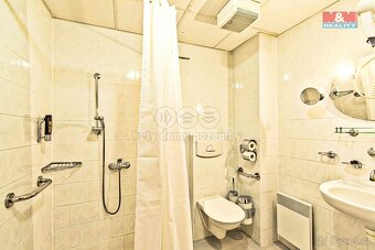 Prodej hotelu, penzionu, 1770 m², Malenovice - 19