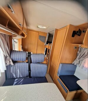 Půjčovna - Pronájem  Obytný automobil /Karavan - 19