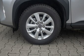 Toyota Yaris 1.5 Hybrid 115 e‑CVT - V záruce - 19