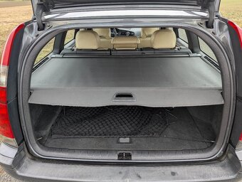 Volvo V70R 2004 Manuál - 19