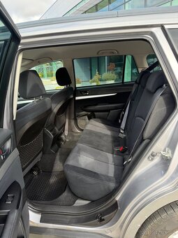 Subaru Outback 2.5i MANUAL 4x4 Původ ČR - 19