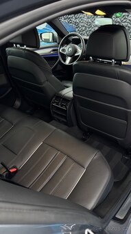 BMW 530d xDrive,G30,M paket,ČR,tažné zařízení,servis BMW - 19