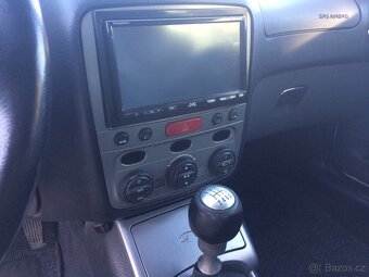 Alfa Romeo GT KŮŽE NAVIGACE - 19