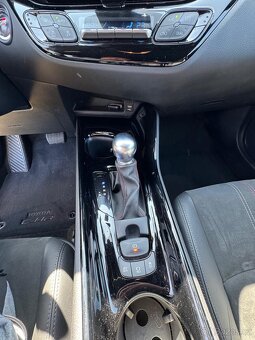 C-HR 2.0 GR - JBL - 19