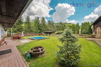 Výjimečný selský dvůr s téměř hektarovým pozemkem - Dlouhá L - 19