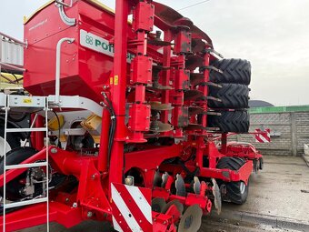 Sieci stroi Pottinger 6m  rok vyroby 20011 - 19