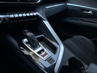 Peugeot 5008,2018,automat,7 mist - 19