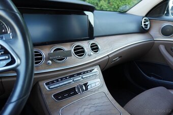 Mercedes-Benz Třídy E 200 D - 19