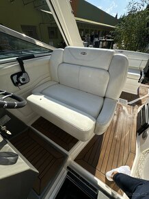 Regal 28 Express kajutova lod´ 2012rok - 19