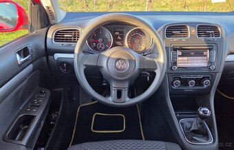 Volkswagen Golf 1.6 TDI 77KW/105 koní R.V.05/2011 - 19