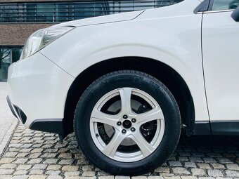 Subaru Forester 2.0 4x4 AUTOMAT KAMERA VÝHŘEV SERVISKA SUBAR - 19