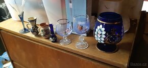 Krásný porcelánový servis (zn. Lesov) + broušené a lité sklo - 19
