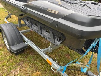 Sea doo GTX LIMITED  3 místa k sezení 2022 Cena s DPH - 19