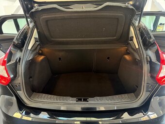 FORD FOCUS 1.6 110 kW BENZÍN 6MT SPORT PAKET 2012 - 19