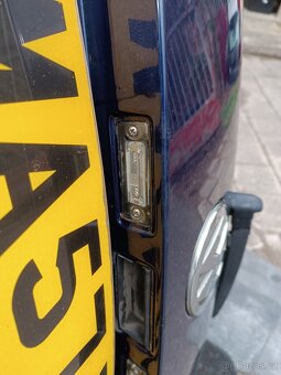 VW Touran -páté dveře, viko kufru - 19