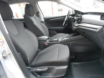 Prodám Škoda OCTAVIA IV COMBI 2.0TDi 110kW 4X4 DSG - 19