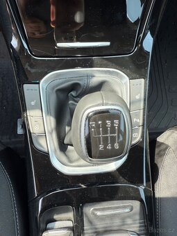 Hyundai i30 combi 1.5i 2024 STYLE motor start 7TKM - 19