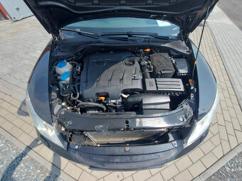 Škoda Octavia 1,6 TDi Elegance S KNIHA - 19