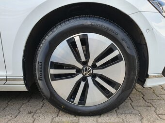 VW Passat B8 GTE Variant 1.4TSI 160kW DSG - záruka Autodraft - 19
