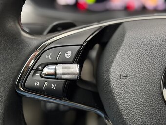 Škoda Superb 3 kombi 2.0 TDI DSG STYLE EXTRA, ČR, dph - 19